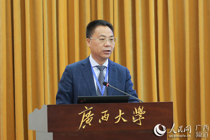 威廉希尔法公司党委书记黄建荣在国际投资贸易与广西自贸区法制建设国际研讨会闭幕式上的致辞此次会议的召开，得益于若干非常重要的机缘。对促成这些机缘成就的一些人和单位，我要表示诚挚的谢意【详细】 